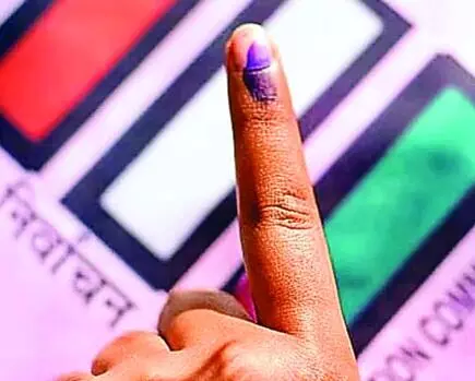 बारामती में सभी सीटों, तलेगांव ताभाड़े में 4 व लोनावला में 2 सीटों पर चुनाव स्थगित बारामती में सभी सीटों, तलेगांव ताभाड़े में 4 व लोनावला में 2 सीटों पर चुनाव स्थगित