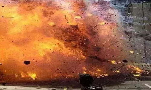 गुरदासपुर धमाके में दिल्ली पुलिस ने किया बड़ा खुलासा, तीन आरोपियों किया गिरफ्तार, पंजाब पुलिस ने टायर फटने की बताई घटना गुरदासपुर धमाके में दिल्ली पुलिस ने किया बड़ा खुलासा, तीन आरोपियों किया गिरफ्तार, पंजाब पुलिस ने टायर फटने की बताई घटना