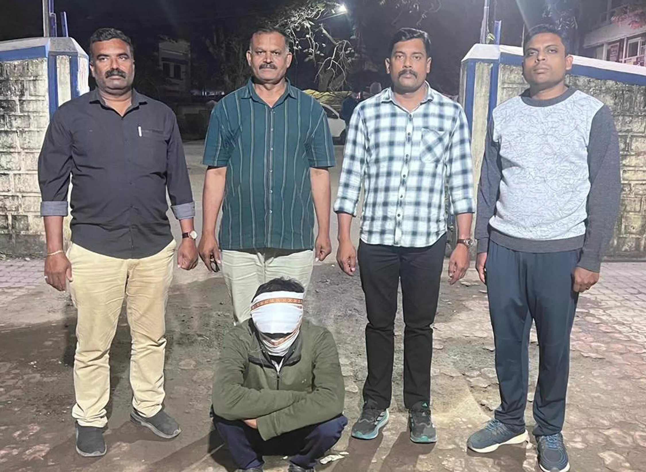 अमरावती के 5 दुकानों में चोरी करनेवाला नांदेड़ का चोर गिरफ्तार