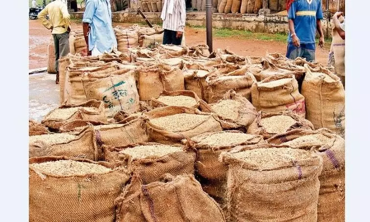 जिन गोदामों में पहले से धान रखी है उन्हें लाॅक किया जाए, खोलने पर कारण भी बताना होगा जिन गोदामों में पहले से धान रखी है उन्हें लाॅक किया जाए, खोलने पर कारण भी बताना होगा