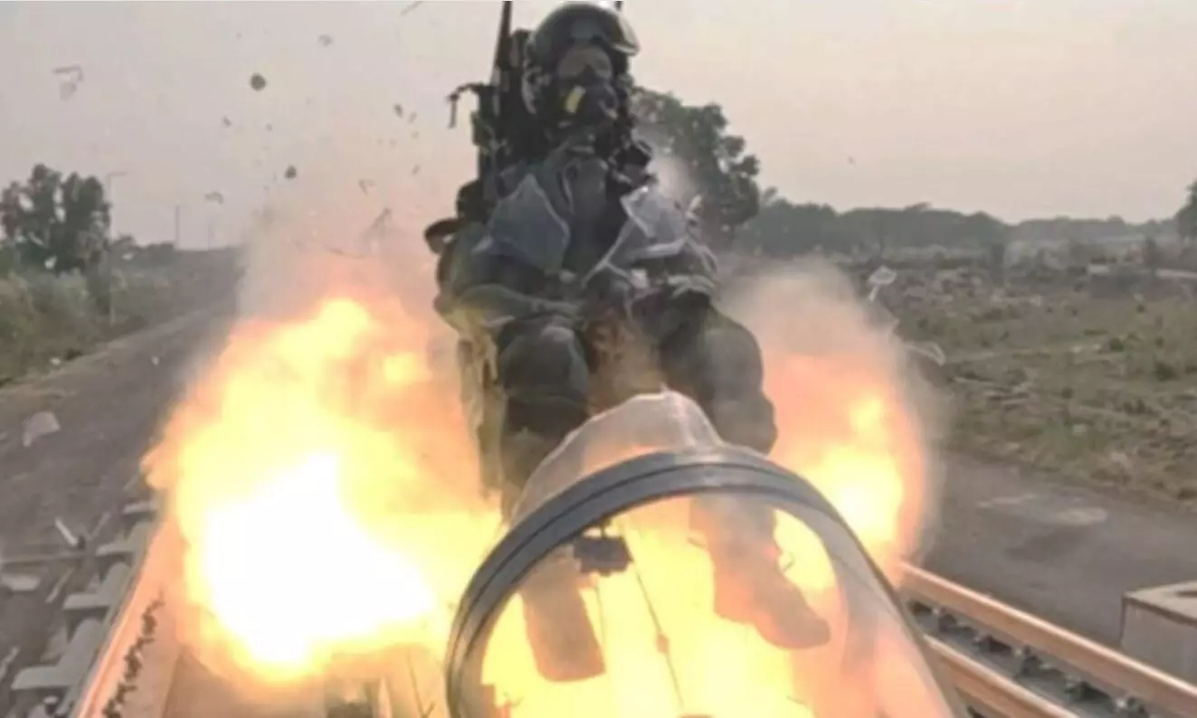 भारत ने रचा नया कीर्तिमान, DRDO ने 800 किमी प्रति घंटे की स्पीड से किया नया परीक्षण, अब आसानी से बचेगी पायलट की जान भारत ने रचा नया कीर्तिमान, DRDO ने 800 किमी प्रति घंटे की स्पीड से किया नया परीक्षण, अब आसानी से बचेगी पायलट की जान