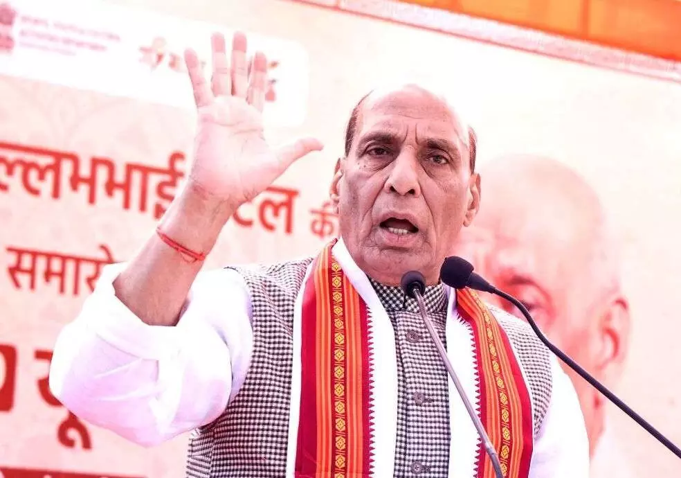 सरकारी पैसे से बाबरी मस्जिद बनाना चाहते थे नेहरू, लेकिन..., बड़ौदा में रक्षा मंत्री राजनाथ सिंह का बड़ा दावा