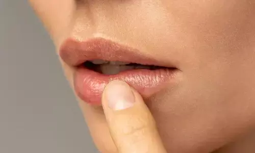 काले होठों से हैं परेशान? इन घरेलू उपायों से अपने होंठों को बनाएं गुलाब जैसे खूबसूरत! काले होठों से हैं परेशान? इन घरेलू उपायों से अपने होंठों को बनाएं गुलाब जैसे खूबसूरत!