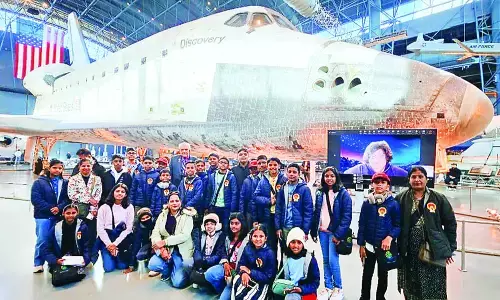 हिरोशिमा पर बम गिराने वाले विमान से लेकर व्हाइट हाउस भी देखा बच्चों ने