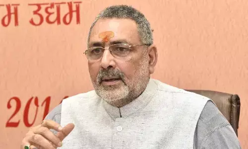 ऐसे भाषा में बात करने वालों की भावनाएं..., तेलंगाना CM रेवंत रेड्डी की किस बात पर भड़के केंद्रीय मंत्री गिरिराज सिंह? जानें