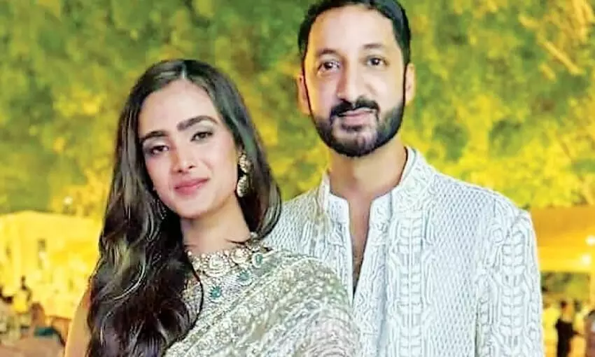 मुंबई के बाद अब बहरीन में इकट्ठा होगा पवार परिवार मुंबई के बाद अब बहरीन में इकट्ठा होगा पवार परिवार