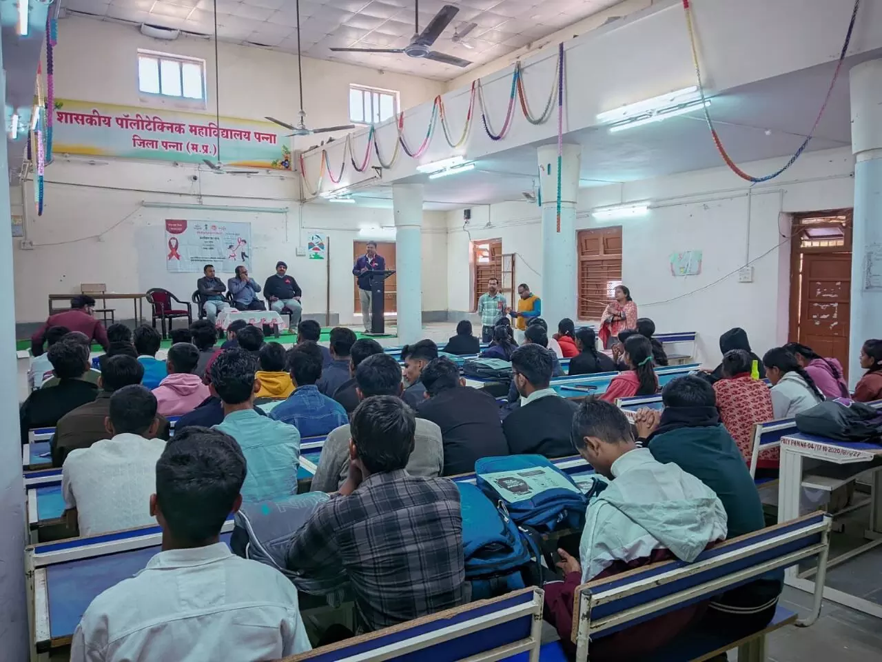 एड्स जागरूकता कार्यशाला का हुआ आयोजन