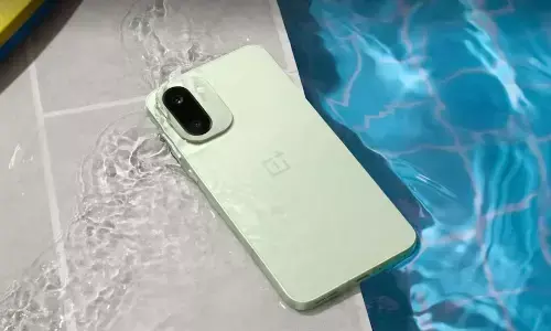 OnePlus Ace 6T स्नैपड्रैगन 8 जेन 5 चिपसेट के साथ हुआ लॉन्च, जानिए कीमत और स्पेसिफिकेशन