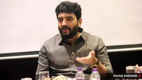 हवाई यात्रियों को दिक्कत ना हो - नई हवाई यातायात सेवा संदेश हैंडलिंग प्रणाली   का इस्तेमाल - एएमएसएस तकनीक को बदला