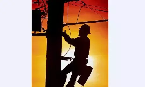 उपभोक्ताओं को मैसेज दिए बगैर हो रहा शटडाउन