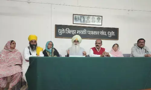 बाबा धीरज सिंह की हत्या के मामले में परिवार ने रणबीर सिंह को बताया मास्टरमाइंड - सख्त कार्रवाई की मांग बाबा धीरज सिंह की हत्या के मामले में परिवार ने रणबीर सिंह को बताया मास्टरमाइंड - सख्त कार्रवाई की मांग