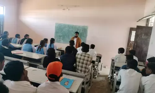 बोर्ड परीक्षा तैयारी के लिए अतिरिक्त पीरियड की स्कूल स्टाफ ने ली जिम्मेदारी बोर्ड परीक्षा तैयारी के लिए अतिरिक्त पीरियड की स्कूल स्टाफ ने ली जिम्मेदारी