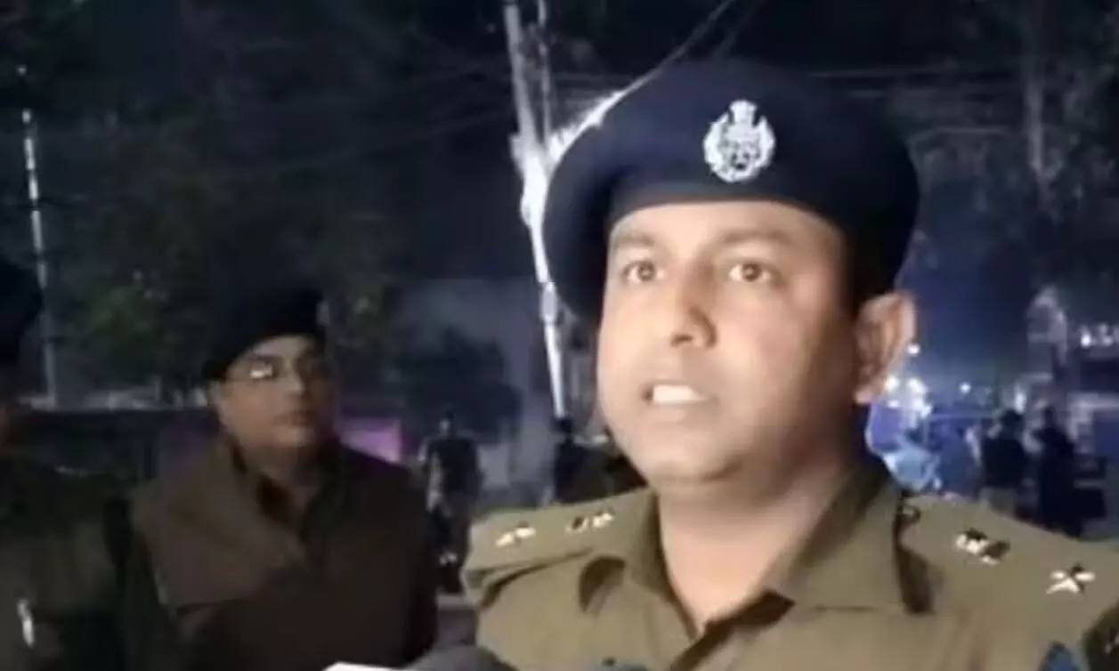बिहार में पुलिस थाने के पास युवक की गोली मारकर की हत्या, FSL की टीम जांच में जुटी बिहार में पुलिस थाने के पास युवक की गोली मारकर की हत्या, FSL की टीम जांच में जुटी
