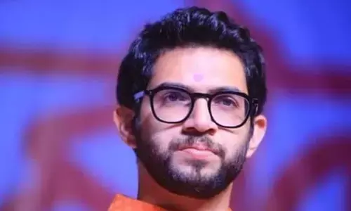 आदित्य ठाकरे बोले - मुंबई के लिए झूठे वादे करने वालों की पोल खोलेंगे, पगड़ी पर रहने वालों को सुरक्षा दे सरकार आदित्य ठाकरे बोले - मुंबई के लिए झूठे वादे करने वालों की पोल खोलेंगे, पगड़ी पर रहने वालों को सुरक्षा दे सरकार