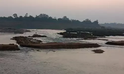 रेत के खनन की हद तय करने वैनगंगा नदी का होगा सीमांकन, तैयार हो रहा प्रस्ताव रेत के खनन की हद तय करने वैनगंगा नदी का होगा सीमांकन, तैयार हो रहा प्रस्ताव