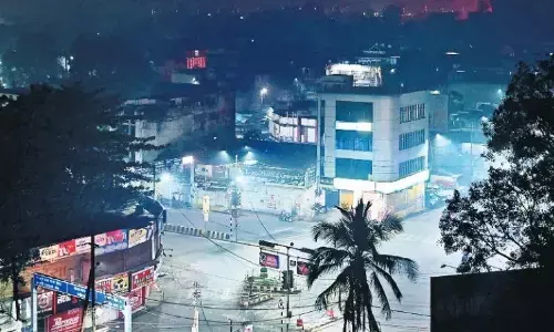 शहर के मध्य हिस्से का एक्यूआई बेहद खराब स्थितियों में पहुंचा शहर के मध्य हिस्से का एक्यूआई बेहद खराब स्थितियों में पहुंचा