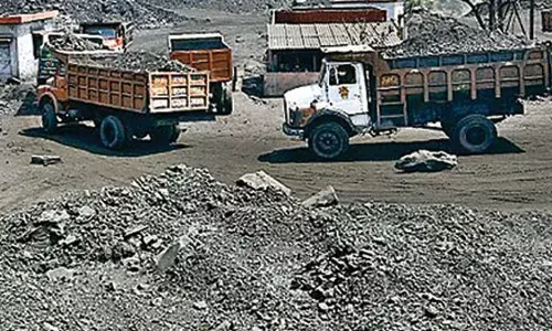 कोल वॉशरियों में सीबीआई के छापे से मचा कोहराम कोल वॉशरियों में सीबीआई के छापे से मचा कोहराम