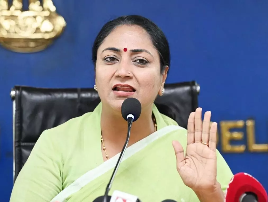 प्रदूषण को लेकर CM रेखा गुप्ता का बड़ा बयान, कहा - ‘नो PUC, नो फ्यूल नियम से परेशानी हो सकती है लेकिन... प्रदूषण को लेकर CM रेखा गुप्ता का बड़ा बयान, कहा - ‘नो PUC, नो फ्यूल नियम से परेशानी हो सकती है लेकिन...