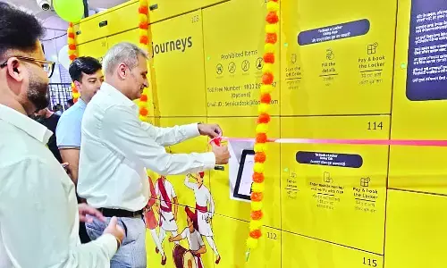 पुणे स्टेशन पर यात्रियों के लिए डिजिटल लॉकर सुविधा शुरू पुणे स्टेशन पर यात्रियों के लिए डिजिटल लॉकर सुविधा शुरू