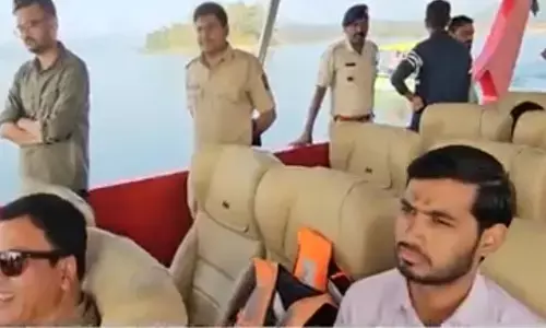 पेंच व्याघ्र प्रकल्प में अत्याधुनिक सोलर बोट सेवा शुरू पेंच व्याघ्र प्रकल्प में अत्याधुनिक सोलर बोट सेवा शुरू