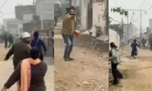 AAP ने चुनाव जीत का निकाला जुलूस, कांग्रेस कार्यकर्ताओं पर गोली चलाने के आरोप, पांच घायल AAP ने चुनाव जीत का निकाला जुलूस, कांग्रेस कार्यकर्ताओं पर गोली चलाने के आरोप, पांच घायल