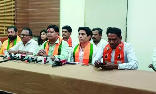 इनकमिंग के खिलाफ भाजपा पदाधिकारी आक्रामक