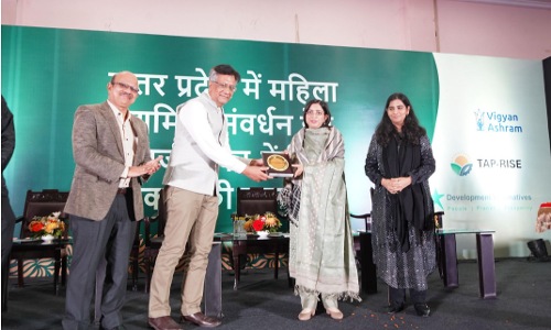 उत्तर प्रदेश की तकनीक-आधारित आजीविका परिवर्तन की धुरी बनीं महिला उद्यमी