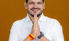 शरद पवार के बाद अब कांग्रेस को भी चाहिए अजित पवार का साथ