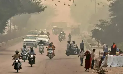 गुरुग्राम जिला आयुक्त की AQI को लेकर बढ़ी चिंता, प्राइवेट संस्थानों के 50 फीसदी स्टाफ को वर्क फ्रॉम होम की दी सलाह, कब तक जारी रहेंगे ये नियम