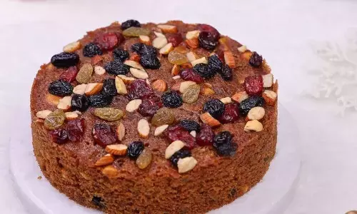 न अंडा न बटर...घर आए मेहमानों का ड्राई फ्रूट प्लम केक से कराएं मुंह मीठा, क्रिसमस की परफेक्ट रेसिपी