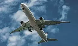 3 घंटे देरी से उड़ी मुंबई-नागपुर फ्लाइट, यात्रियों का फूटा गुस्सा बंगलुरु-नागपुर विलंब से पहुंची