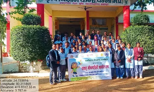 छत्रशाल महाविद्यालय के छात्रों ने सीखे जैविक खेती व वर्मी कम्पोस्टिंग के गुर