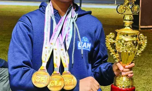 राष्ट्रीय ट्रैक साइकिलिंग में पुणे की गायत्री तांबवेकर की स्वर्णिम हैट्रिक