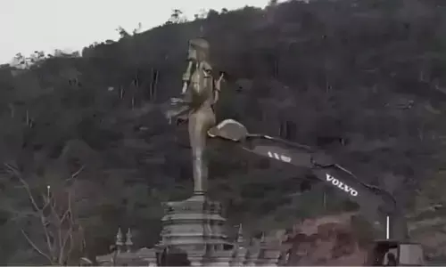 कंबोडिया में हिंदू देवता की मूर्ति गिराने पर मचा बवाल, भारत ने बताया अपमानजनक तो थाईलैंड ने दी सफाई