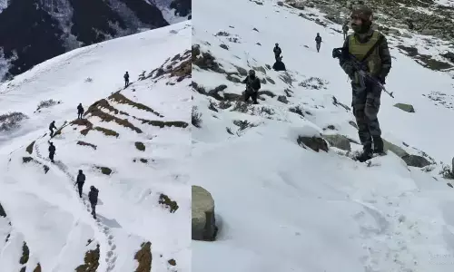 भारतीय सेना ने शुरू किया संयुक्त सर्च ऑपरेशन, जवानों ने बर्फीले इलाकों में बनाया अस्थायी कैंप