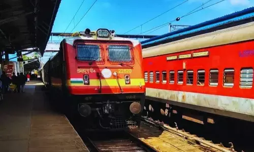 1 जनवरी से ट्रैन टिकट कन्फर्मेशन 10 घंटे पहले होगा, रेलवे बोर्ड ने सभी जोनल रेलवे को जारी किए निर्देश 1 जनवरी से ट्रैन टिकट कन्फर्मेशन 10 घंटे पहले होगा, रेलवे बोर्ड ने सभी जोनल रेलवे को जारी किए निर्देश