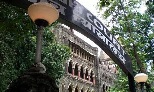 एक विदेशी महिला के निर्वासन के खिलाफ याचिका पर इमिग्रेशन अधिकारियों से मांगा जवाब