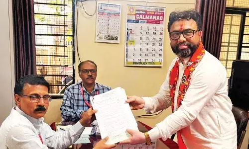 झोंकी ताकत 1457 उम्मीदवारों का नामांकन, भी दलों से निष्ठावानों की अनदेखी का आरोप