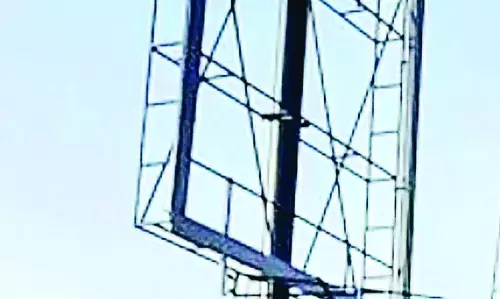 अतिरिक्त आयुक्त को फिर मिला विज्ञापन होर्डिंग की अनुमति देने अधिकार