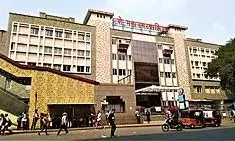 मनपा के इतिहास में पहली बार नामांकन खत्म होने के बाद भी उम्मीदवारों की सूची गुलदस्ते में ही रही