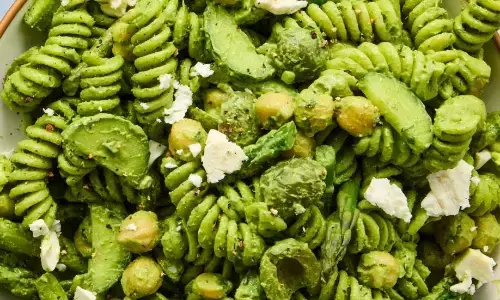 घर पर ग्रीन पास्ता बनाने का मन है, तो यहां देखें खास रेसिपी, इन सामग्री का करें इस्तेमाल