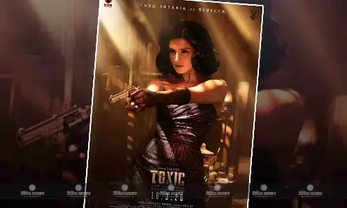 रॉकिंग स्टार यश की फिल्म टॉक्सिक से तारा सुतारिया का फर्स्ट लुक आया सामने, लोग बोले- बॉस क्वीन रॉकिंग स्टार यश की फिल्म टॉक्सिक से तारा सुतारिया का फर्स्ट लुक आया सामने, लोग बोले- बॉस क्वीन