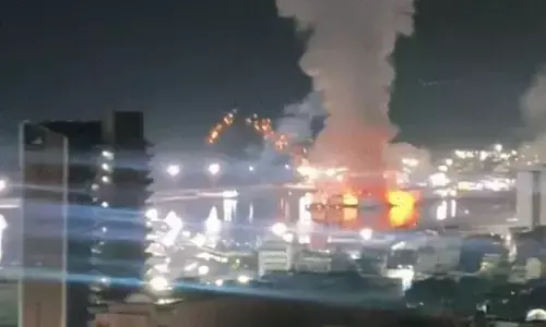 वेनेजुएला में तेजी से बिगड़े हालात, भारत सरकार की अहम एडवाइजरी, दूतावास से संपर्क के लिए आपातकालीन नंबर जारी वेनेजुएला में तेजी से बिगड़े हालात, भारत सरकार की अहम एडवाइजरी, दूतावास से संपर्क के लिए आपातकालीन नंबर जारी