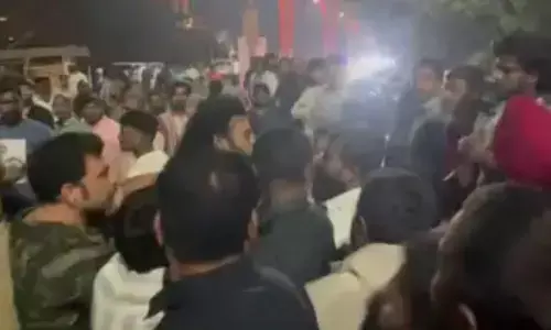 कर्नाटक में कांग्रेस-बीजेपी कार्यकर्ताओं में झड़प, मौके पर चली गोली, एक युवक की हुई मौत, CM ने जांच के दिए आदेश