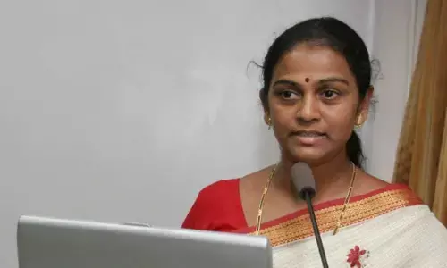 चुनाव से पहले उद्धव ठाकरे की शिवसेना को बड़ा झटका, मुंबई की इस पूर्व मेयर ने थामा BJP का दामन