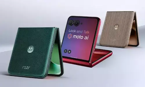 Motorola Razr Fold इस साल कंपनी के पहले बुक-स्टाइल फोल्डेबल के तौर पर लॉन्च हो सकता है