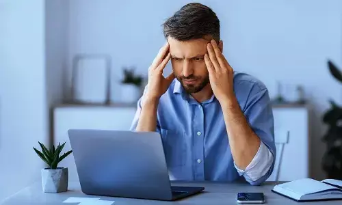 छोटी-छोटी चीजों में भी लेने लगते हैं स्ट्रेस? घर पर रह कर आसान तरीकों से कम करें तनाव