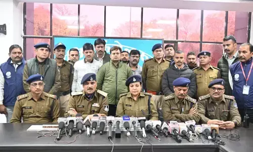 लुटेरों की गैंग को पता था बैग में सोने-चांदी के कितने जेवरात, टाइमिंग भी फिक्स रही लुटेरों की गैंग को पता था बैग में सोने-चांदी के कितने जेवरात, टाइमिंग भी फिक्स रही