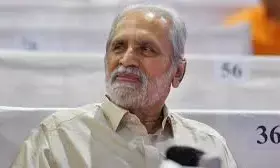 पूर्व केंद्रीय मंत्री और वरिष्ठ कांग्रेस नेता सुरेश कलमाड़ी का निधन पूर्व केंद्रीय मंत्री और वरिष्ठ कांग्रेस नेता सुरेश कलमाड़ी का निधन