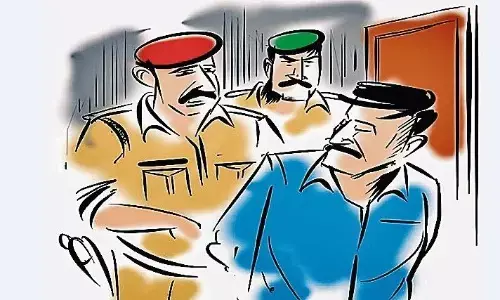 लुटेरों की गैंग को पता था बैग में सोने-चांदी के कितने जेवरात, टाइमिंग भी फिक्स रही लुटेरों की गैंग को पता था बैग में सोने-चांदी के कितने जेवरात, टाइमिंग भी फिक्स रही